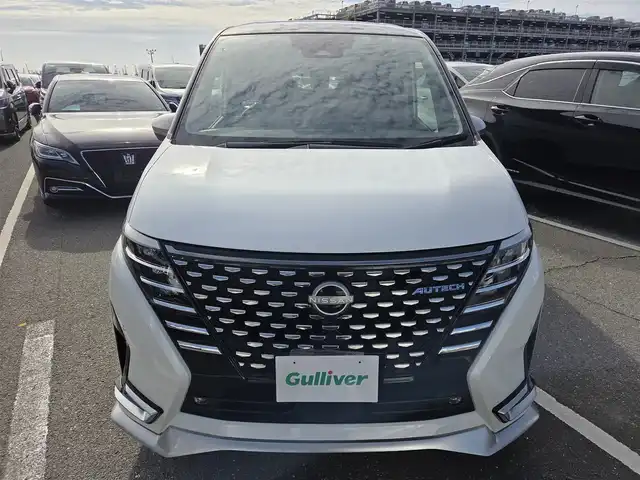 日産 セレナ e－パワー オーテック 福岡県 2023(令5)年 1.9万km パールⅡ カロッツェリアナビ/両側ハンズフリーパワースライドドア/全周囲カメラ/ビルトインETC/プロパイロット/エマージェンシーブレーキ/車線逸脱防止支援システム/後退時車両検知警報/衝突回避ステアリングアシスト/デジタルルームミラー/LEDヘッドランプ/革巻きステアリング/ステアリングヒーター/ブラック合皮シート/前席/2列目シートヒーター/2列目キャプテンシート/純正16インチアルミホイール/スマートキー/プッシュエンジンスターター/禁煙車