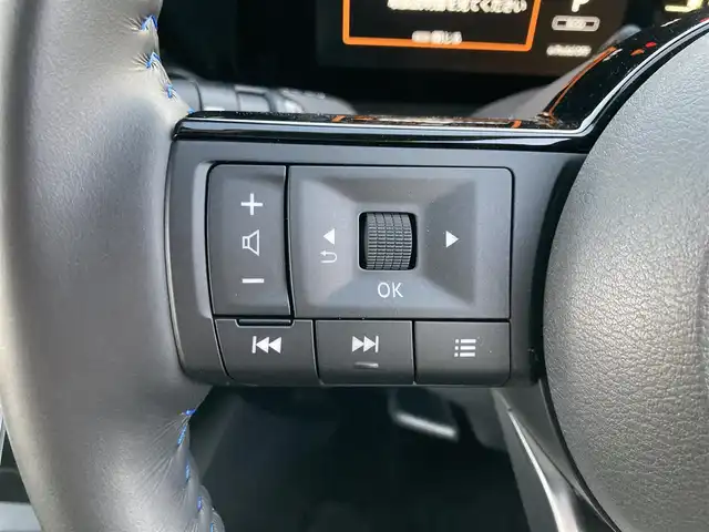 日産 セレナ e－パワー オーテック 福岡県 2023(令5)年 1.9万km パールⅡ カロッツェリアナビ/両側ハンズフリーパワースライドドア/全周囲カメラ/ビルトインETC/プロパイロット/エマージェンシーブレーキ/車線逸脱防止支援システム/後退時車両検知警報/衝突回避ステアリングアシスト/デジタルルームミラー/LEDヘッドランプ/革巻きステアリング/ステアリングヒーター/ブラック合皮シート/前席/2列目シートヒーター/2列目キャプテンシート/純正16インチアルミホイール/スマートキー/プッシュエンジンスターター/禁煙車