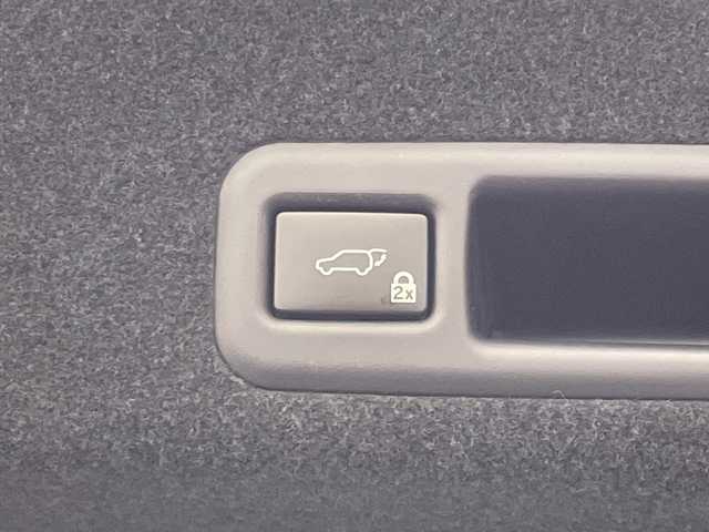 レクサス ＲＸ 200t Fスポーツ 愛媛県 2017(平29)年 6万km グラファイトブラックガラスフレーク インテリジェントクリアランスソナー/＋リヤクロストラフィックアラート［RCTA］/＋リヤクロストラフィックオートブレーキ［RCTAB］/＋ブラインドスポットモニター［BSM］/後席シートヒーター/＋後席パワーシート（電動リクライニング＆電動格納機能付）//純正12.3インチナビ/フルセグTV/ドライブレコーダー/レーダークルーズコントロール/ビルトインETC/パワーバックドア/レザーシート/エアシート　シートヒーター/パワーシート/後席シートヒーター