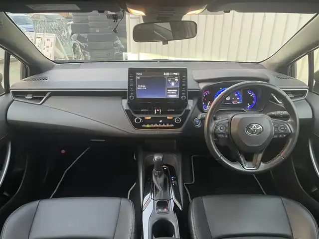 トヨタ カローラツーリング ハイブリッド ダブルバイビー 富山県 2021(令3)年 2.3万km スパークリングブラックパールクリスタルシャイン 純正ディスプレイオーディオ/Bluetooth/バックカメラ/ミラーキャスト/セーフティセンス/レーダークルーズコントロール/レーンキープアシスト/オートマチックハイビーム/ハーフレザーシート/コーナーセンサー/LEDオートライト/ＬＥＤフォグライト