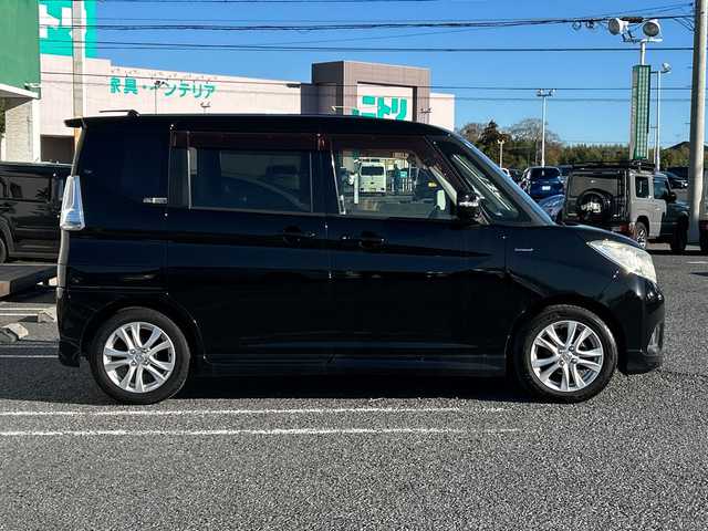 三菱 デリカＤ：２ ハイブリッドSZ ナビパッケージ 千葉県 2017(平29)年 6万km スーパーブラックP ナビ　全方位カメラ　両側電動スライドドア　フルセグTV　BT　クルコン　ステアスイッチ　レーダーブレーキ　ドラレコ　ビルトインETC　USB　スマートキー　プッシュスタート　HID　オートライト