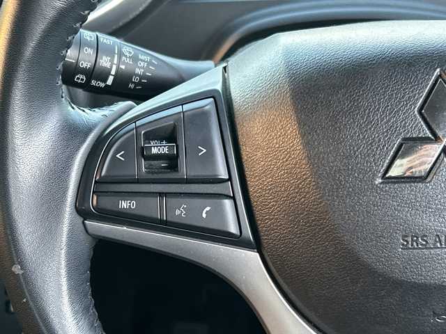 三菱 デリカＤ：２ ハイブリッドSZ ナビパッケージ 千葉県 2017(平29)年 6万km スーパーブラックP ナビ　全方位カメラ　両側電動スライドドア　フルセグTV　BT　クルコン　ステアスイッチ　レーダーブレーキ　ドラレコ　ビルトインETC　USB　スマートキー　プッシュスタート　HID　オートライト