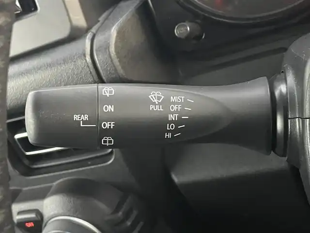 スズキ ジムニー XC 滋賀県 2023(令5)年 1.9万km ブルーイッシュブラックパール3 社外ナビ/・Bluetooth/フルセグ/・CD/DVD/ステアリングリモコン/前後ドラレコ/ETC/前席シートヒーター/LEDオートライト/フォグライト/ヘッドライトウォッシャー/クルーズコントロール/スズキセーフティ/スマートキー