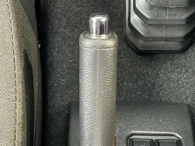 スズキ ジムニー XC 滋賀県 2023(令5)年 1.9万km ブルーイッシュブラックパール3 社外ナビ/・Bluetooth/フルセグ/・CD/DVD/ステアリングリモコン/前後ドラレコ/ETC/前席シートヒーター/LEDオートライト/フォグライト/ヘッドライトウォッシャー/クルーズコントロール/スズキセーフティ/スマートキー