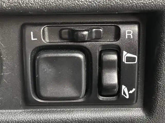 スズキ ジムニー XC 滋賀県 2023(令5)年 1.9万km ブルーイッシュブラックパール3 社外ナビ/・Bluetooth/フルセグ/・CD/DVD/ステアリングリモコン/前後ドラレコ/ETC/前席シートヒーター/LEDオートライト/フォグライト/ヘッドライトウォッシャー/クルーズコントロール/スズキセーフティ/スマートキー