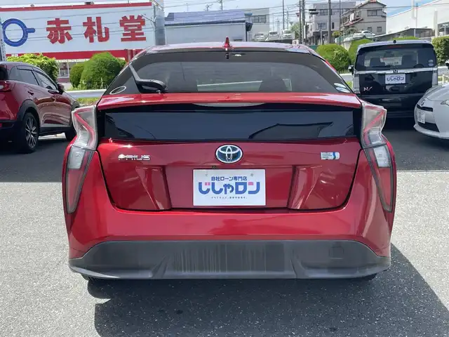 トヨタ プリウス S ツーリングセレクション 愛知県 2016(平28)年 9万km エモーショナルレッド (株)IDOMが運営する【じしゃロン豊川店】の自社ローン専用車両になります。こちらは現金またはオートローンご利用時の価格です。自社ローンご希望の方は別途その旨お申付け下さい/ 純正メモリナビ/　◯ CD再生機能/　◯ DVD再生機能/　◯ BT対応/　◯ ワンセグ/ ETC/ バックカメラ/ レザー調シート/ 前席シートヒーター/ 革巻ステアリング/ ステアリングスイッチ/ クルーズコントロール/ プッシュスタート/ ウインカーミラー/ トノカバー/ ドアバイザー/ 純正フロアマット