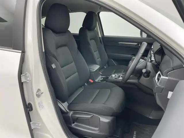 マツダ ＣＸ－５ XD スマートエディション 岡山県 2022(令4)年 3.3万km スノーフレイクホワイトパールマイカ 純正10.25インチナビ/・FM/AM/Bluetooth/フルセグ/Carplay/全方位カメラ/セーフティ/・スマートブレーキサポート/・車線逸脱警報/・ブラインドスポットモニター/・レーダークルーズコントロール/・オートマチックハイビーム/・コーナーセンサー/ETC/USB入力端子/純正17インチアルミ/純正フロアマット