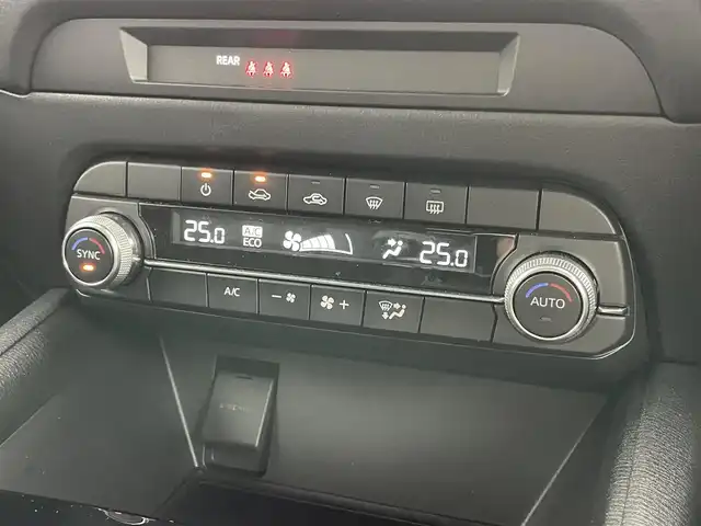 マツダ ＣＸ－５ XD スマートエディション 岡山県 2022(令4)年 3.3万km スノーフレイクホワイトパールマイカ 純正10.25インチナビ/・FM/AM/Bluetooth/フルセグ/Carplay/全方位カメラ/セーフティ/・スマートブレーキサポート/・車線逸脱警報/・ブラインドスポットモニター/・レーダークルーズコントロール/・オートマチックハイビーム/・コーナーセンサー/ETC/USB入力端子/純正17インチアルミ/純正フロアマット