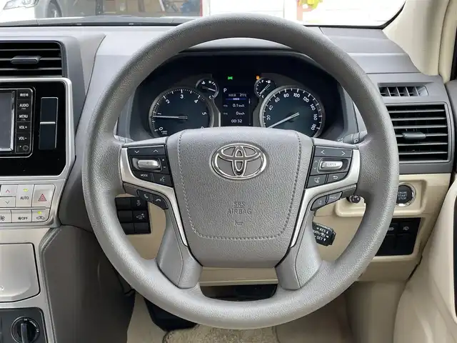 トヨタ ランドクルーザー プラド TX 群馬県 2022(令4)年 1.6万km ホワイトパールクリスタルシャイン ＴＲＤエアロ　/純正ナビ・フルセグ・Ｂｌｕｅｔｏｏｔｈ・ＣＤ・ＤＶＤ/バックカメラ　/衝突軽減ブレーキ　/レーンアシスト　/コーナーセンサー　/アダプティブクルーズコントロール　/純正19インチAW/ＥＴＣ２．０　/オートハイビーム/純正フロアマット