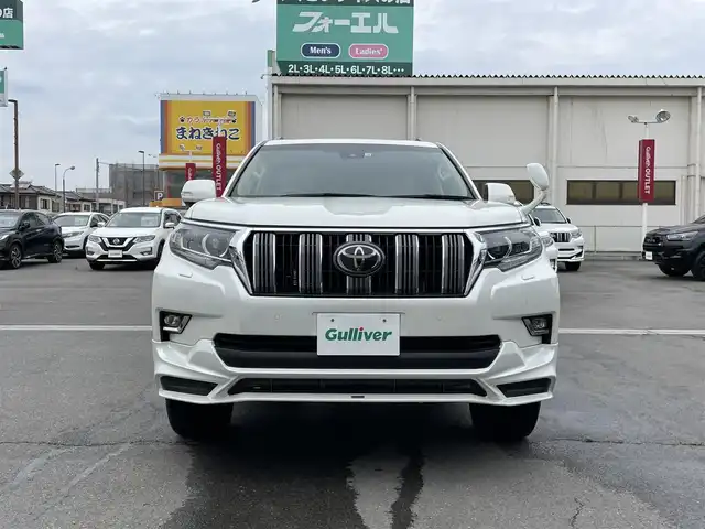 トヨタ ランドクルーザー プラド TX 群馬県 2022(令4)年 1.6万km ホワイトパールクリスタルシャイン ＴＲＤエアロ　/純正ナビ・フルセグ・Ｂｌｕｅｔｏｏｔｈ・ＣＤ・ＤＶＤ/バックカメラ　/衝突軽減ブレーキ　/レーンアシスト　/コーナーセンサー　/アダプティブクルーズコントロール　/純正19インチAW/ＥＴＣ２．０　/オートハイビーム/純正フロアマット