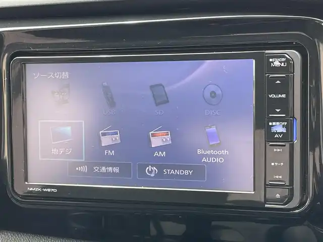 トヨタ ハイラックス X 東京都 2019(令1)年 4.2万km シルバーメタリック ナビ/バックモニター/ETC/リヤデフロック/パワーヒーター/排出ガス浄化装置/ＥＣＯモード/横滑り防止装置/ステアリングスイッチ/マニュアルエアコン/オートウィンドウ/キーレスエントリー