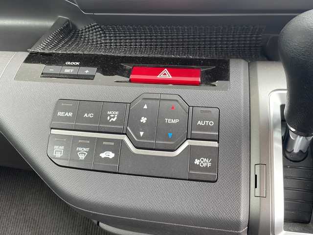 ホンダ ステップワゴン G Lパッケージ 三重県 2010(平22)年 4.8万km スーパープラチナメタリック 禁煙車/純正ナビ/CD/ラジオ/ワンセグTV/バックカメラ/ETC/両側パワースライドドア/スマートキー/オートエアコン