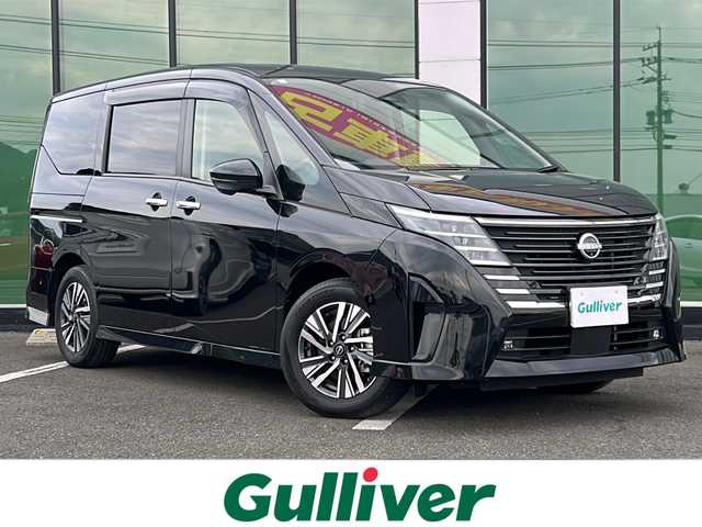 日産 セレナ e－パワー ハイウェイスター V 福岡県 2023(令5)年 2.5万km ダイヤモンドブラック 純正メモリナビ/（AM/FM/BT/フルセグTV）/プロパイロット/インテリジェントクルーズコントロール/ステアリングヒーター/シートヒーター/両側パワースライドドア/全方位カメラ/デジタルインナーミラー/車線維持支援/標識検知支援/駐車支援/コーナーセンサー/ウォークスルー/衝突軽減システム/横滑り防止装置/アイドリングストップ/プッシュスタートボタン/スマートキー/純正１６インチアルミホイール/純正フロアマット/純正LEDヘッドライト/ETC2.0