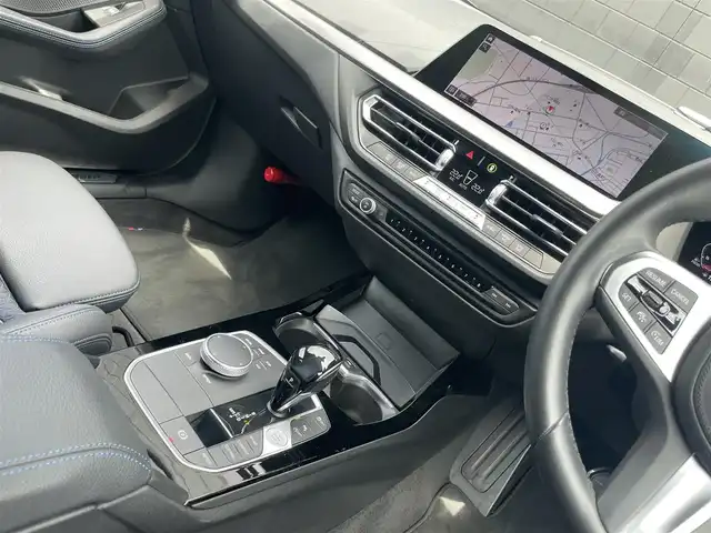 ＢＭＷ １１８ｄ Mスポーツ EDジョイ+ 静岡県 2020(令2)年 4.1万km サファイアブラックP 純正メーカーオプションナビ/（Bluetooth接続/USB入力端子/AppleCarPlay）/バックカメラ/ETC2.0/メモリー付パワーシート/USB（typeA・C）/純正フロアマット/純正18インチAW/純正エアロパーツ（フロント/サイド/リア）/レーンキープアシスト/オートマチックハイビーム/前後コーナーセンサー/アイドリングストップ/パーキングアシスト/クルーズコントロール