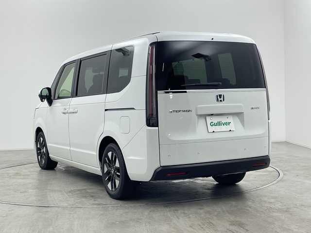 ホンダ ステップワゴン eHEV エアー EX 群馬県 2025(令7)年 0.1万km未満 プラチナホワイトパール 純正１１．４型ナビ　バックカメラ　衝突被害軽減ブレーキ　レーンキープアシスト　パドルシフト　電動リアゲート　シートヒーター　フルセグＴＶ　アダプティブクルーズコントロール　両側電動スライドドア　禁煙車