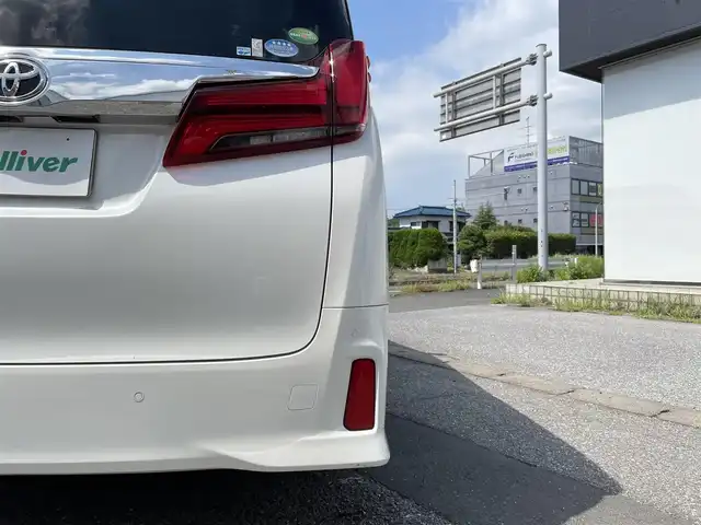 トヨタ アルファード S Cパッケージ 千葉県 2019(令1)年 6.3万km ホワイトパールクリスタルシャイン 12.1型リアシートエンタテインメントシステム【MOP】/3眼LEDヘッドランプ/シーケンシャルターンランプ【MOP】/ブラインドスポットモニター【MOP】/デジタルインナーミラー【MOP】/10インチ純正メモリナビ/・フルセグTV(キャンセラー付)/BT/DVD/ラジオ/バックカメラ/ワンタッチスイッチ付デュアルパワースライドドア/パワーバックドア/AC100V/スペアタイヤ【MOP】/ETC2.0/純正ドライブレコーダー【DRT-C68A】/純正18インチアルミホイール/取扱説明書/保証書/スペアキー
