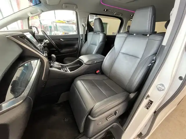 トヨタ アルファード S Cパッケージ 千葉県 2019(令1)年 6.3万km ホワイトパールクリスタルシャイン 12.1型リアシートエンタテインメントシステム【MOP】/3眼LEDヘッドランプ/シーケンシャルターンランプ【MOP】/ブラインドスポットモニター【MOP】/デジタルインナーミラー【MOP】/10インチ純正メモリナビ/・フルセグTV(キャンセラー付)/BT/DVD/ラジオ/バックカメラ/ワンタッチスイッチ付デュアルパワースライドドア/パワーバックドア/AC100V/スペアタイヤ【MOP】/ETC2.0/純正ドライブレコーダー【DRT-C68A】/純正18インチアルミホイール/取扱説明書/保証書/スペアキー