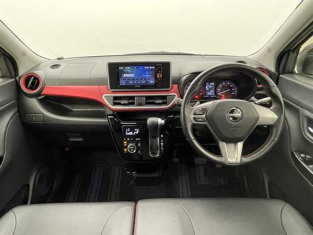ダイハツ キャスト スポーツ SAⅡ 熊本県 2016(平28)年 6.7万km パールホワイトⅢ 社外ナビMDV-Z702W（ＣＤ・ＤＶＤ・ＢＴ）/バックカメラ　/ＥＴＣ　/運転席シートヒーター　/後ろのみコーナーセンサー　/スマートアシストII/・衝突回避支援ブレーキ/・衝突警報機能/・車線逸脱抑制機能/・誤発進制御機能/・先行車発進お知らせ機能/横滑り防止　/アイドリングストップ　/パドルシフト/純正フロアマット/純正１６インチAW/オートライト　/ＬＥＤヘッドライト　/フォグライト/プッシュスタート/スマートキー