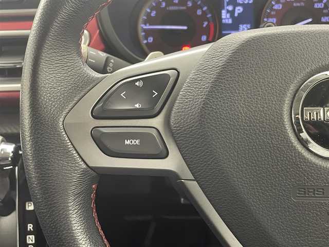 ダイハツ キャスト スポーツ SAⅡ 熊本県 2016(平28)年 6.7万km パールホワイトⅢ 社外ナビMDV-Z702W（ＣＤ・ＤＶＤ・ＢＴ）/バックカメラ　/ＥＴＣ　/運転席シートヒーター　/後ろのみコーナーセンサー　/スマートアシストII/・衝突回避支援ブレーキ/・衝突警報機能/・車線逸脱抑制機能/・誤発進制御機能/・先行車発進お知らせ機能/横滑り防止　/アイドリングストップ　/パドルシフト/純正フロアマット/純正１６インチAW/オートライト　/ＬＥＤヘッドライト　/フォグライト/プッシュスタート/スマートキー