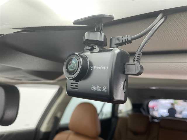 スバル アウトバック リミテッドEX 富山県 2022(令4)年 6.3万km ガンＭ 純正11.6型ナビ（AM/FM/USB/AUX/AppleCarplay/AndroidAuto/フルセグTV/Harman/kardonサウンド/アラウンドビューモニター/電動パノラマルーフ/社外AW付き冬タイヤ積込（2022年製残7mm）/アイサイトX搭載/プリクラッシュブレーキ/エマージェンシーレーンキープアシスト/アダプティブクルーズコントロール/オートマチックハイビーム/LEDヘッドライト/クリアランスソナー/ナッパーレザーシート/全席シートヒーター/ステアリングヒーター/電動リアゲート/ハンズフリーオープンパワーリアゲート/ドライブレコーダー/ETC/スマートキー×２/純正フロアマット/取扱説明書/保証書