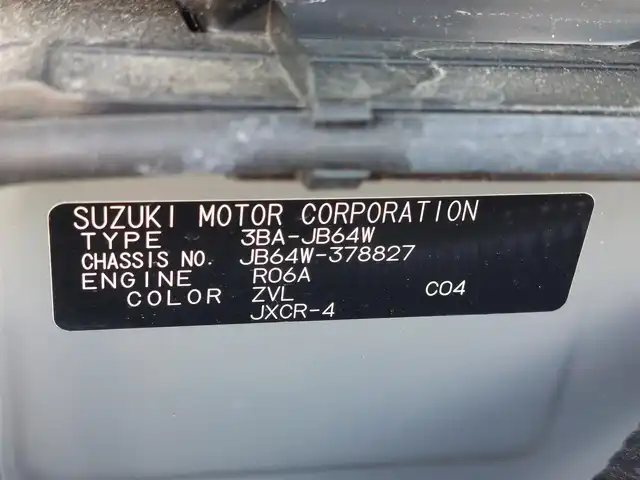 スズキ ジムニー XC 東京都 2025(令7)年 0.1万km ミディアムグレー 4WD/社外ナビ/シートヒーター/クルーズコントロール/衝突軽減ブレーキ/レーンキープアシスト/コーナーセンサー/アイドリングストップ/スマートキー/LEDヘッドライト/オートライト/純正16インチAW