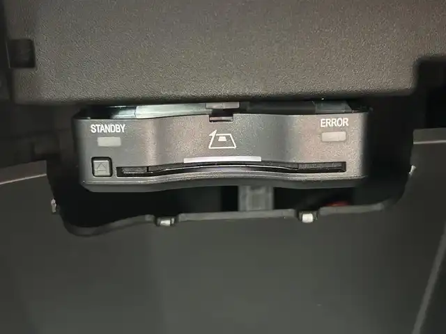 メルセデス・ベンツ Ｍ・ベンツ ＧＬＡ２００ｄ 4マチック 福島県 2024(令6)年 0.2万km ポーラホワイト 純正ナビゲーション/【USB/BT/TV】/360°カメラシステム/パノラミックスライディングルーフ/ドライブレコーダー付きレーザー＆レーダー探知機/型番：Z840DR/ETC/置くだけ充電/アクティブブレーキアシスト/ブラインドスポットモニター/アクティブディスタンスアシストディストロニック/アクティブレーンキーピングアシスト/アイドリングストップ/電動リフトゲート/前席シートヒーター/前席パワーシート/前席シートメモリー/ステアリングリモコン/パドルシフト/LEDオートライト/LEDフォグランプ/純正フロアマット