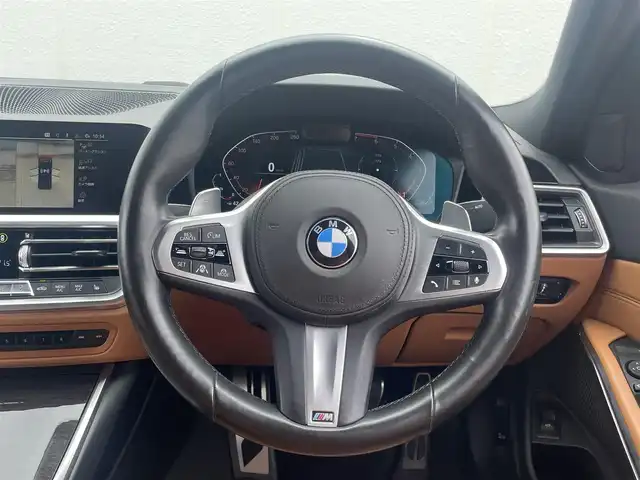ＢＭＷ ３３０ｉ Mスポーツ 東京都 2019(令1)年 3.9万km 黒 電動ガラスルーフ/ハイラインＰＫＧ/ＡＣＣ/ランパーサポート付きパワーシート/コンフォートＰＫＧ/オートマチックトランクリッゴ/ストレージパッケージ/パーキングアシストプラス/ＡＣＣ/パドルシフト/ＥＴＣ２．０/ドライブレコーダー/ワイヤレスチャージ