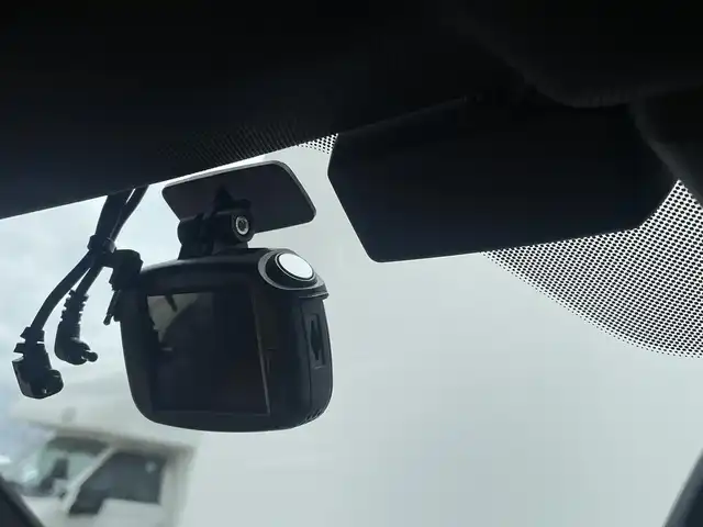 ＢＭＷ ３３０ｉ Mスポーツ 東京都 2019(令1)年 3.9万km 黒 電動ガラスルーフ/ハイラインＰＫＧ/ＡＣＣ/ランパーサポート付きパワーシート/コンフォートＰＫＧ/オートマチックトランクリッゴ/ストレージパッケージ/パーキングアシストプラス/ＡＣＣ/パドルシフト/ＥＴＣ２．０/ドライブレコーダー/ワイヤレスチャージ