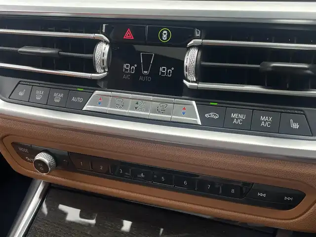 ＢＭＷ ３３０ｉ Mスポーツ 東京都 2019(令1)年 3.9万km 黒 電動ガラスルーフ/ハイラインＰＫＧ/ＡＣＣ/ランパーサポート付きパワーシート/コンフォートＰＫＧ/オートマチックトランクリッゴ/ストレージパッケージ/パーキングアシストプラス/ＡＣＣ/パドルシフト/ＥＴＣ２．０/ドライブレコーダー/ワイヤレスチャージ