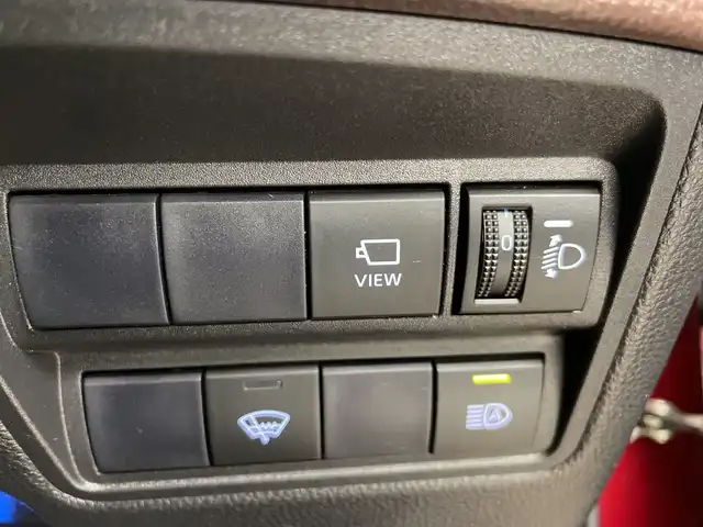 トヨタ ヤリスクロス Z 道央・札幌 2020(令2)年 4.5万km ブラックマイカ/センシュアルレッドマイカ ・４ＷＤ/寒冷地仕様/・セーフティセンス/・ワンオーナー/・レーダークルーズコントロール/・ダウンヒルアシスト/・ブラインドスポットモニター/・純正ナビ/・BT/DVD/CD/USB/ミラキャスト/・全方位カメラ/・ハーフレザーシート/・前席シートヒーター/・ステアリングスイッチ/・LEDヘッドライト/・オートライト/オートマチックハイビーム/・スマートキー/プッシュスタート/・純正エンジンスターター/・ETC