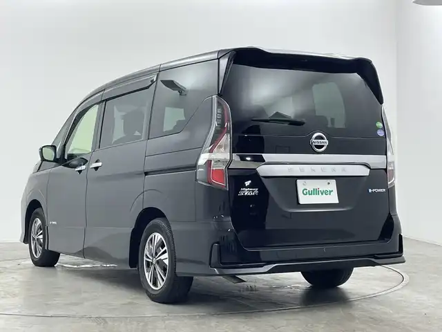 日産 セレナ e－パワー ハイウェイスター V 群馬県 2021(令3)年 3.8万km ダイヤモンドブラック 純正１０型ナビ　純正１１型後席モニター　全周囲カメラ プロパイロット　ハンズフリー両側電動スライドドア　衝突被害軽減ブレーキ　ドライブレコーダー　オートライト　ＬＥＤヘッドライト　ＥＴＣ　スマートキー