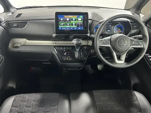 三菱 デリカミニ T プレミアム 大阪府 2025(令7)年 0.1千km ベージュⅡ T　PREMIUM　/【メーカーOP】9型ディスプレイオーディオ/サイドデカール/届出済未使用車　全方位カメラ　両側電動ドア　シートヒーター　レーダークルーズＣ　クリアランスソナー　ＢlueTooth　デジタルインナーミラー　ハンドルヒーター　オートホールド