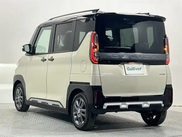 三菱 デリカミニ T プレミアム 大阪府 2025(令7)年 0.1千km ベージュⅡ T　PREMIUM　/【メーカーOP】9型ディスプレイオーディオ/サイドデカール/届出済未使用車　全方位カメラ　両側電動ドア　シートヒーター　レーダークルーズＣ　クリアランスソナー　ＢlueTooth　デジタルインナーミラー　ハンドルヒーター　オートホールド