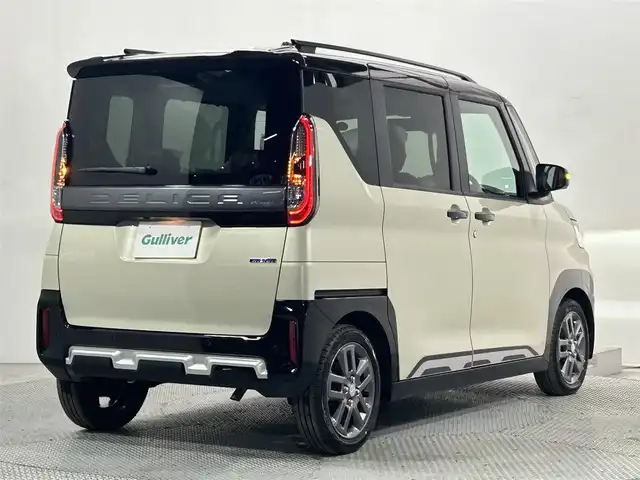 三菱 デリカミニ T プレミアム 大阪府 2025(令7)年 0.1千km ベージュⅡ T　PREMIUM　/【メーカーOP】9型ディスプレイオーディオ/サイドデカール/届出済未使用車　全方位カメラ　両側電動ドア　シートヒーター　レーダークルーズＣ　クリアランスソナー　ＢlueTooth　デジタルインナーミラー　ハンドルヒーター　オートホールド