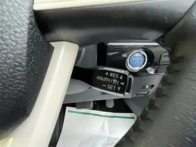 トヨタ プリウス S ツーリングセレクション 埼玉県 2016(平28)年 2.8万km スティールブロンドM レザーシート/前席シートヒーター/純正9型ナビTV/バックカメラ/ビルトインETC2.0/LEDヘッドライト/純正17インチアルミ/レーダークルーズコントロール/セーフティセンス/プッシュスタート/スマートキー/車検R９年3月まで