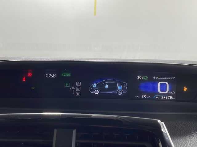 トヨタ プリウス S ツーリングセレクション 沖縄県 2016(平28)年 2.8万km スティールブロンドM 県外仕入れ/純正9インチナビ/【CD/DVD/フルセグTV/BT】/バックカメラ/前方ドライブレコーダー/トヨタセーフティセンス/→プリクラッシュセーフティ/→レーンデイパーチャーアラート/→オートマチックハイビーム/横滑り防止装置/レーダークルーズコントロール/ETC/レザーシート/シートヒーター/ステアリングスイッチ/純正ドアバイザー/スマートキー