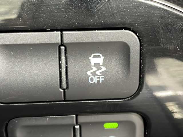 トヨタ プリウス S ツーリングセレクション 沖縄県 2016(平28)年 2.8万km スティールブロンドM 県外仕入れ/純正9インチナビ/【CD/DVD/フルセグTV/BT】/バックカメラ/前方ドライブレコーダー/トヨタセーフティセンス/→プリクラッシュセーフティ/→レーンデイパーチャーアラート/→オートマチックハイビーム/横滑り防止装置/レーダークルーズコントロール/ETC/レザーシート/シートヒーター/ステアリングスイッチ/純正ドアバイザー/スマートキー