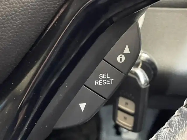 ホンダ ヴェゼル X ホンダセンシング 岩手県 2019(令1)年 7.2万km ミッドナイトブルービームM ４WD/クルーズコントロール/バックカメラ/レーンアシスト/衝突被害軽減システム/横滑り防止装置/アイドリングストップ/オートライト/フロントワイパーデアイサー/前席シートヒーター/ETC/チップアップリアシート/ステアリングスイッチ/純正ナビ/純正フロアマット/純正LEDヘッドライト/社外１７インチアルミホイール/スマートキー・プッシュスタート