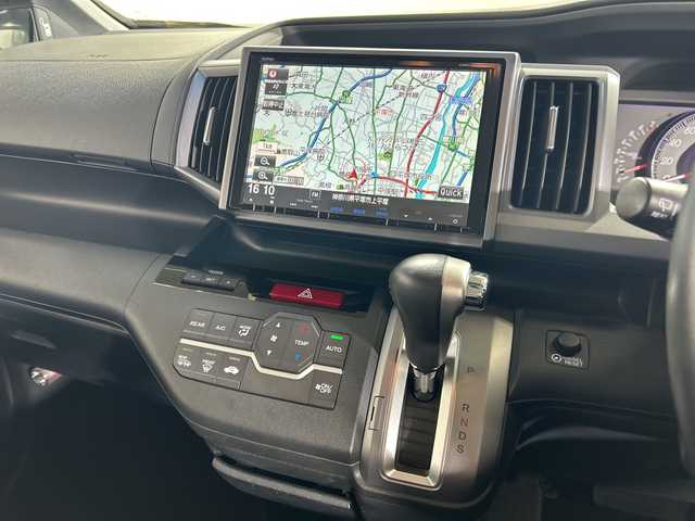 ホンダ ステップワゴン スパーダ Z クールスピリット 神奈川県 2012(平24)年 6.6万km プレミアムスパークルブラックパール 純正９型ナビゲーション/バックカメラ/両側パワースライドドア/クルーズコントロール/ＥＴＣ/純正ＨＩＤヘッドライト/オートライト/フォグライト/スマートキー/スペアキー/横滑り防止/アイドリングストップ　/ハーフレザーシート