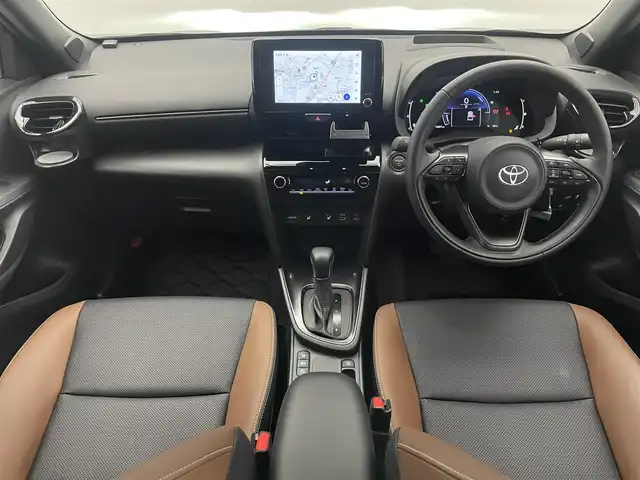 トヨタ ヤリスクロス ハイブリッド Z アドベンチャー 愛知県 2024(令6)年 1.3万km ブラックマイカ 純正８型ＤＡナビＴＶ　全方位カメラ　禁煙　パーキングアシスト　ハーフレザー　シートヒーター　電動リアゲート　ミラー型前後ドラレコ　電動パーキング　ルーフレール　ＨＤＭＩ　ＵＳＢ　ＢＳＭ　ハンドルヒーター　LEDオートライト　フォグランプ　コーナーセンサー