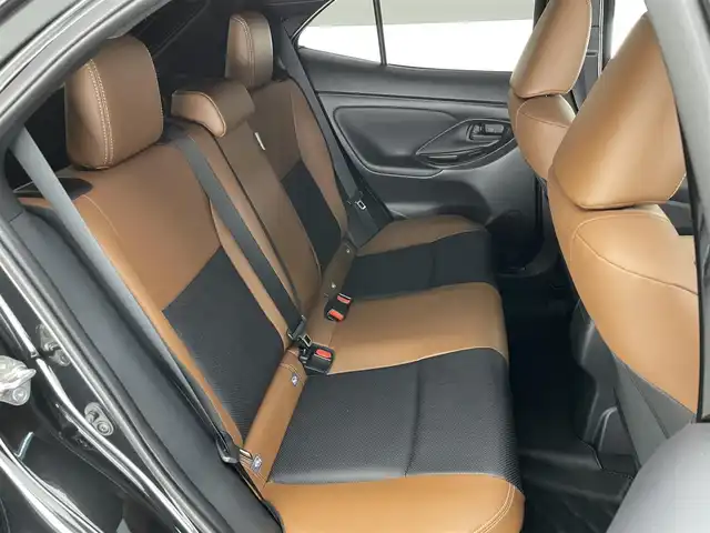 トヨタ ヤリスクロス ハイブリッド Z アドベンチャー 愛知県 2024(令6)年 1.3万km ブラックマイカ 純正８型ＤＡナビＴＶ　全方位カメラ　禁煙　パーキングアシスト　ハーフレザー　シートヒーター　電動リアゲート　ミラー型前後ドラレコ　電動パーキング　ルーフレール　ＨＤＭＩ　ＵＳＢ　ＢＳＭ　ハンドルヒーター　LEDオートライト　フォグランプ　コーナーセンサー