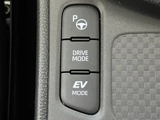 トヨタ ヤリスクロス ハイブリッド Z アドベンチャー 愛知県 2024(令6)年 1.3万km ブラックマイカ 純正８型ＤＡナビＴＶ　全方位カメラ　禁煙　パーキングアシスト　ハーフレザー　シートヒーター　電動リアゲート　ミラー型前後ドラレコ　電動パーキング　ルーフレール　ＨＤＭＩ　ＵＳＢ　ＢＳＭ　ハンドルヒーター　LEDオートライト　フォグランプ　コーナーセンサー