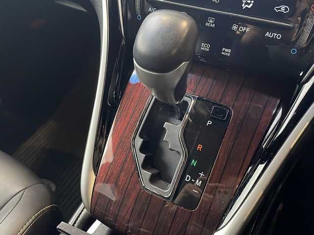 トヨタ ハリアー プレミアム 秋田県 2016(平28)年 6.4万km スパークリングブラックパールクリスタルシャイン 純正ナビ/Bluetooth/フルセグTV/ラジオ/オートハイビーム/パワーバックドア/ETC/横滑り防止スイッチ/車線逸脱スイッチ/ステアリングスイッチ/電動格納ミラー/純正フロアマット/アイドリングストップ/オールオートウィンドウ/TV切り替えスイッチ/純正AW組18インチ夏タイヤ積載