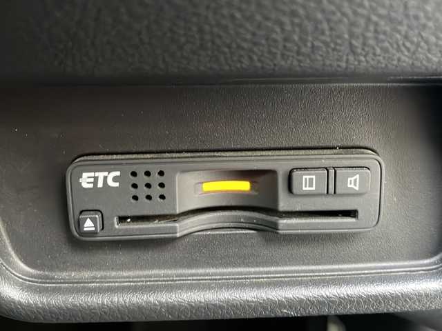 ホンダ オデッセイ アブソルート・Xホンダセンジング 京都府 2017(平29)年 6.6万km クリスタルブラックパール 純正８インチナビ　Ｂｌｕｅｔｏｏｔｈオーディオ　フルセグ　ＤＶＤ再生　バックカメラ　後席フリップダウンモニター　両側パワースライド　アダプティブクルーズコントロール　ＬＥＤヘッドライト　全方位ドラレコ