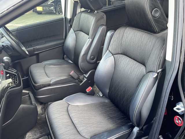 ホンダ オデッセイ アブソルート・Xホンダセンジング 京都府 2017(平29)年 6.6万km クリスタルブラックパール 純正８インチナビ　Ｂｌｕｅｔｏｏｔｈオーディオ　フルセグ　ＤＶＤ再生　バックカメラ　後席フリップダウンモニター　両側パワースライド　アダプティブクルーズコントロール　ＬＥＤヘッドライト　全方位ドラレコ