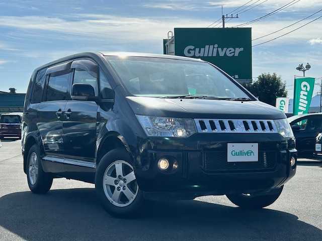 三菱 デリカＤ：５ G－Power package 神奈川県 2015(平27)年 7.7万km アイガーグレーM/ダイヤモンドブラックマイカ ●社外ナビ/（フルセグ/CD/DVD/Bluetooth）/(CN-R300WD)/●バックカメラ/●クルーズコントロール/●アイドリングストップ/●LEDヘッドライト/●オートライト/●フォグランプ/●革巻きステアリング/●ステアリングスイッチ/●パドルシフト/●電動格納ウインカーミラー/●ETC/●純正フロアマット/●ドアバイザー/●前後ドライブレコーダー/●ドアバイザー/●スマートキー/●純正16インチアルミホイール/●ダブル+サイドSRS+ABS/●保証書/●取扱説明書