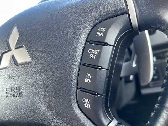 三菱 デリカＤ：５ G－Power package 神奈川県 2015(平27)年 7.7万km アイガーグレーM/ダイヤモンドブラックマイカ ●社外ナビ/（フルセグ/CD/DVD/Bluetooth）/(CN-R300WD)/●バックカメラ/●クルーズコントロール/●アイドリングストップ/●LEDヘッドライト/●オートライト/●フォグランプ/●革巻きステアリング/●ステアリングスイッチ/●パドルシフト/●電動格納ウインカーミラー/●ETC/●純正フロアマット/●ドアバイザー/●前後ドライブレコーダー/●ドアバイザー/●スマートキー/●純正16インチアルミホイール/●ダブル+サイドSRS+ABS/●保証書/●取扱説明書