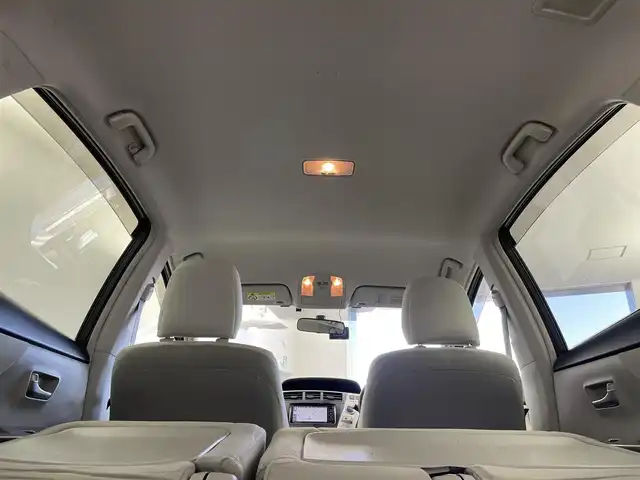 トヨタ プリウス α S 群馬県 2013(平25)年 3万km ホワイトパールクリスタルシャイン 禁煙車　社外７型ワイドナビ　バックカメラ　ステアリングスイッチ　ドライブレコーダー　ヘッドライトウォッシャー　ビルトインＥＴＣ　オートライト　オートエアコン　スマートキー　プッシュスタート