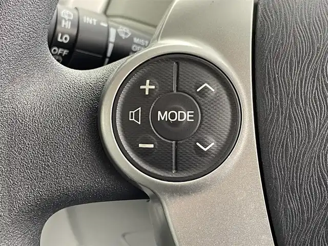 トヨタ プリウス α S 群馬県 2013(平25)年 3万km ホワイトパールクリスタルシャイン 禁煙車　社外７型ワイドナビ　バックカメラ　ステアリングスイッチ　ドライブレコーダー　ヘッドライトウォッシャー　ビルトインＥＴＣ　オートライト　オートエアコン　スマートキー　プッシュスタート