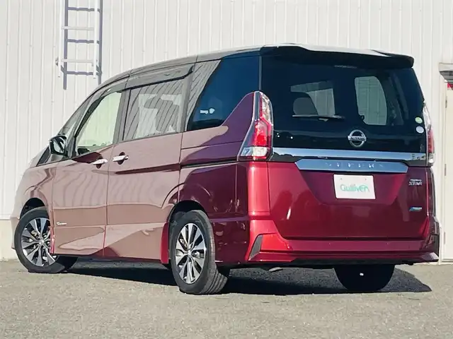 日産 セレナ ハイウェイスター Vセレクション 熊本県 2017(平29)年 6.4万km ブリリアントホワイトパール 2トーン 純正ナビ/・AM/FM/CD/DVD/BT/SD/・フルセグTV/・全方位カメラ/デジタルインナーミラー/インテリジェント エマージェンシーブレーキ/前方衝突予測警報/踏み間違い衝突防止アシスト/車線逸脱警報/インテリジェント アラウンドビューモニター/後側方車両検知警報/ハイビームアシスト/電動パーキングブレーキ/ブレーキホールド/ステアリングスイッチ/ウィンカーミラー/ビルトインETC/前方ドライブレコーダー/純正１６インチAW/純正フロアマット/ドアバイザー/両側パワースライドドア/プッシュスタート/・スマートキー